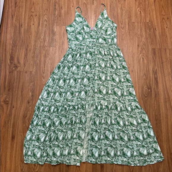 Francesca’s Mi Ami Slit Maxi Dress - L - Picture 4 of 4